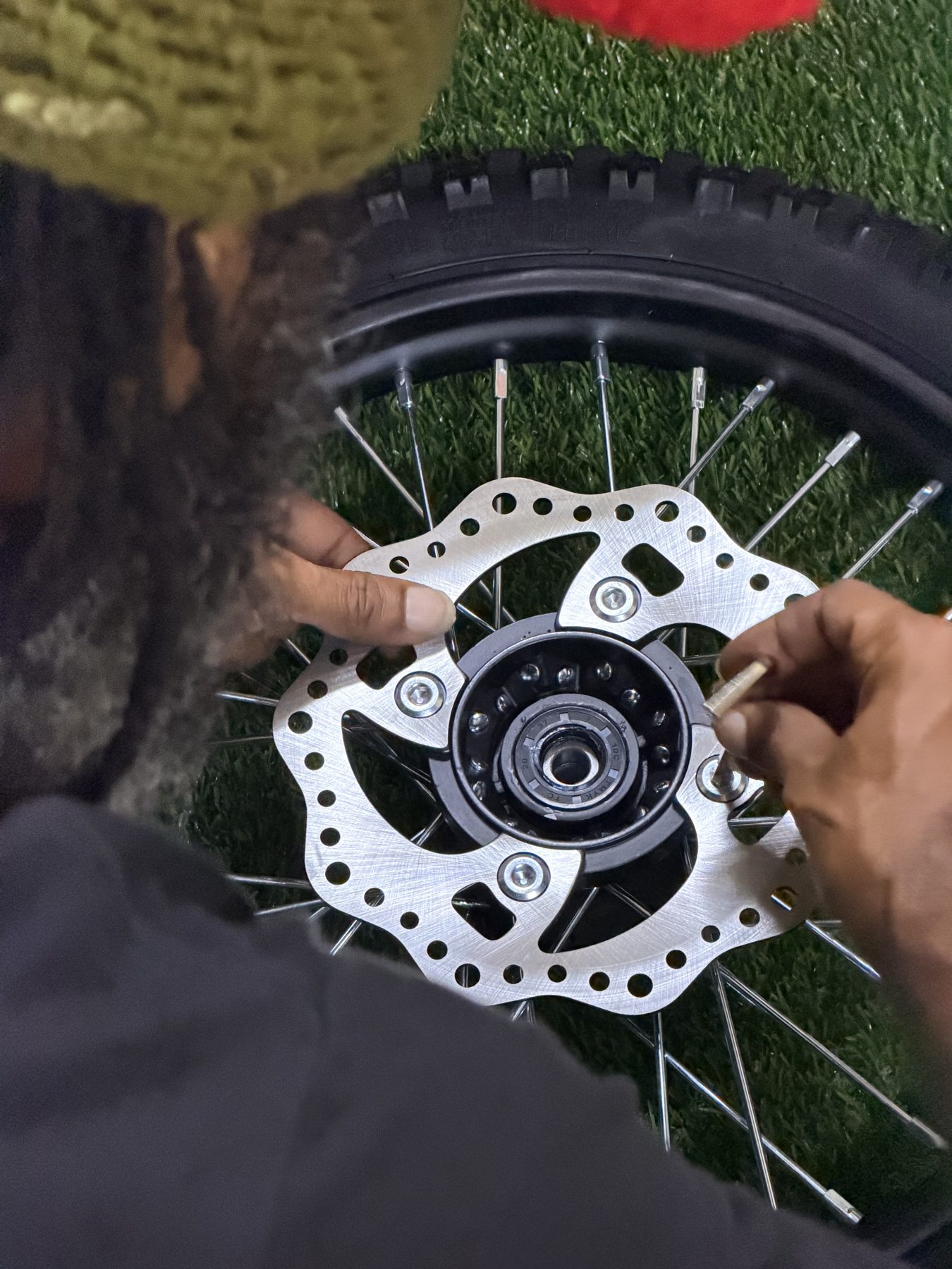 Wheel build detail