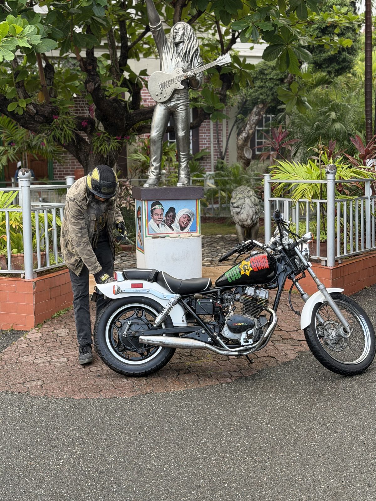 Biggz General at the Bob Marley statue